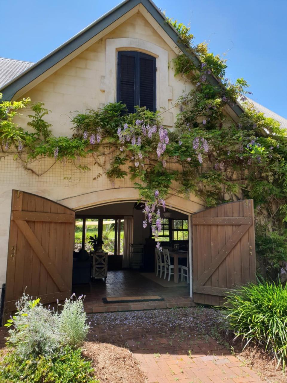 The Barn Villa Bangalow Exterior photo